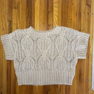Short sleeve Knit Sweater Size M